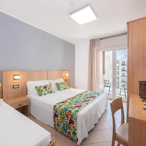 Appartamento Smart A 30m Da Viale Dante E 100m Dal Mare, Riccione