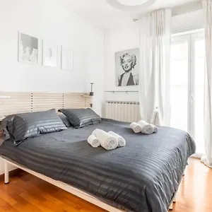 Appartamento riccione-elegante Abitazione Adiacente Al Centro, Riccione